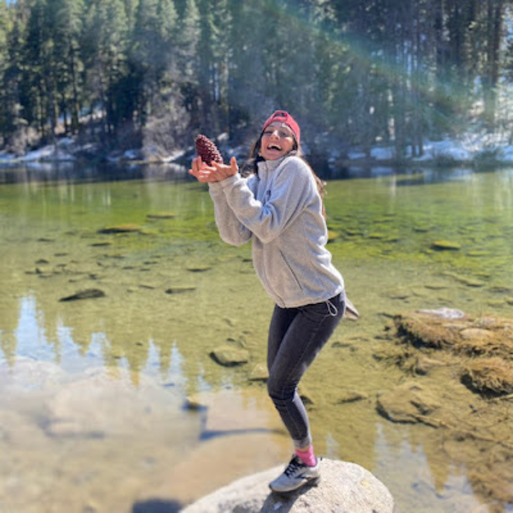 Meet your Posher, Zyra